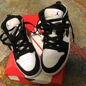 Young girls AirJordan